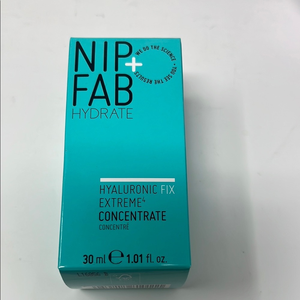 NWT NIP+FAB Hydrate Hyaluronic Fix Extreme4 Concentrate 1.01 oz
